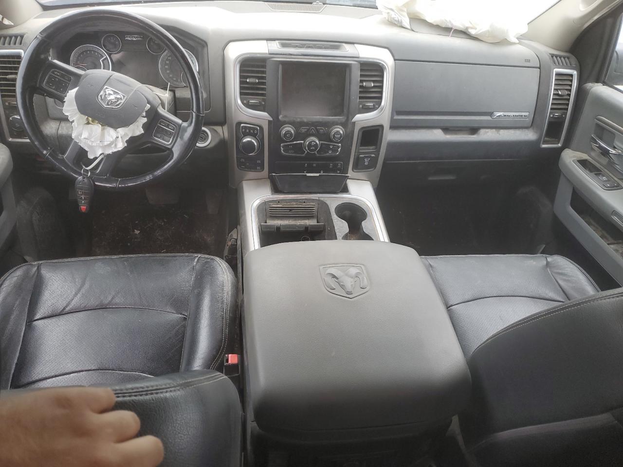 2017 Ram 1500 Slt VIN: 1C6RR7LT1HS835043 Lot: 90126695