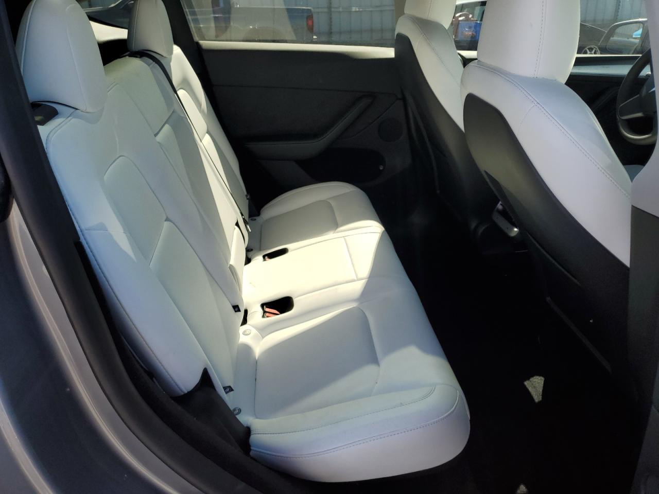 2024 Tesla Model Y VIN: 7SAYGDEE1RA322400 Lot: 87285495