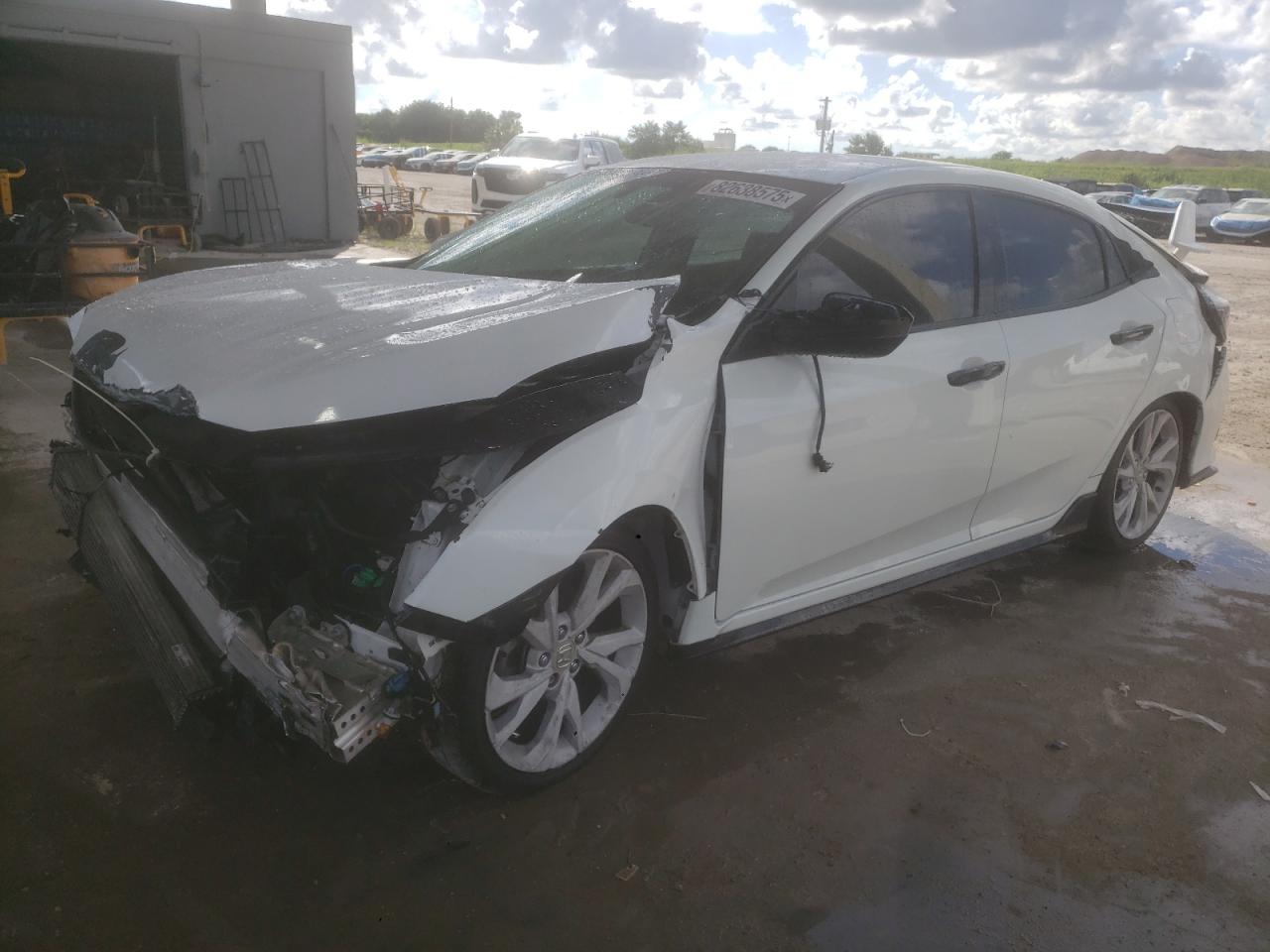 2018 Honda Civic Sport VIN: SHHFK7G41JU228600 Lot: 82638575