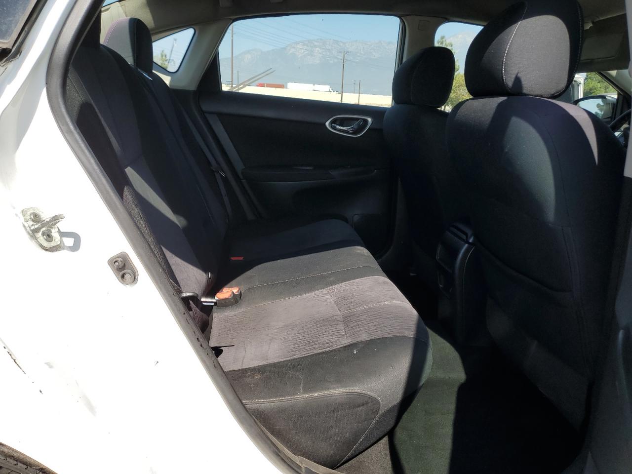 2015 Nissan Sentra S VIN: 3N1AB7AP8FY248372 Lot: 82214205