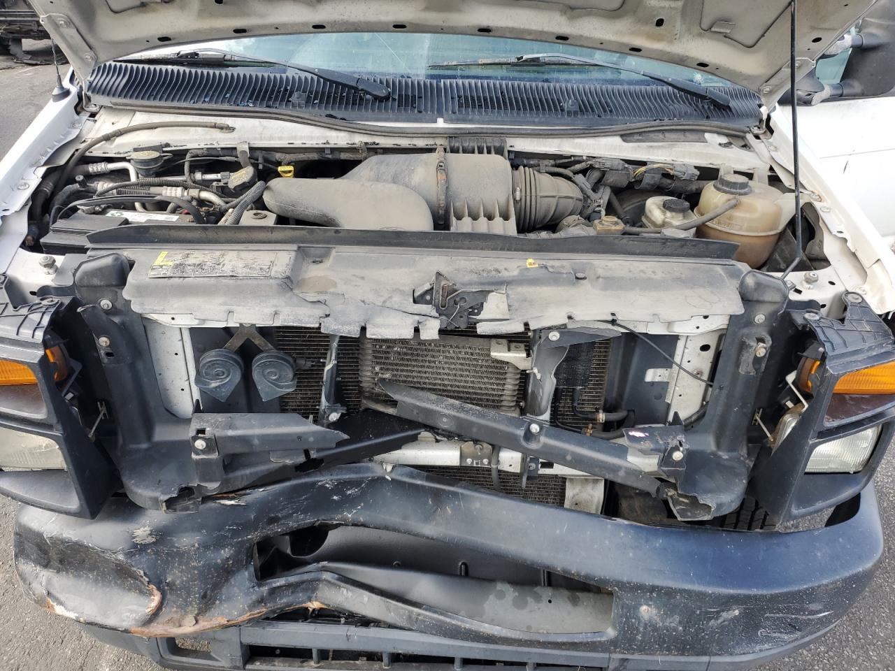 2010 Ford Econoline E150 Van VIN: 1FTNE1EW5ADA69724 Lot: 85286095