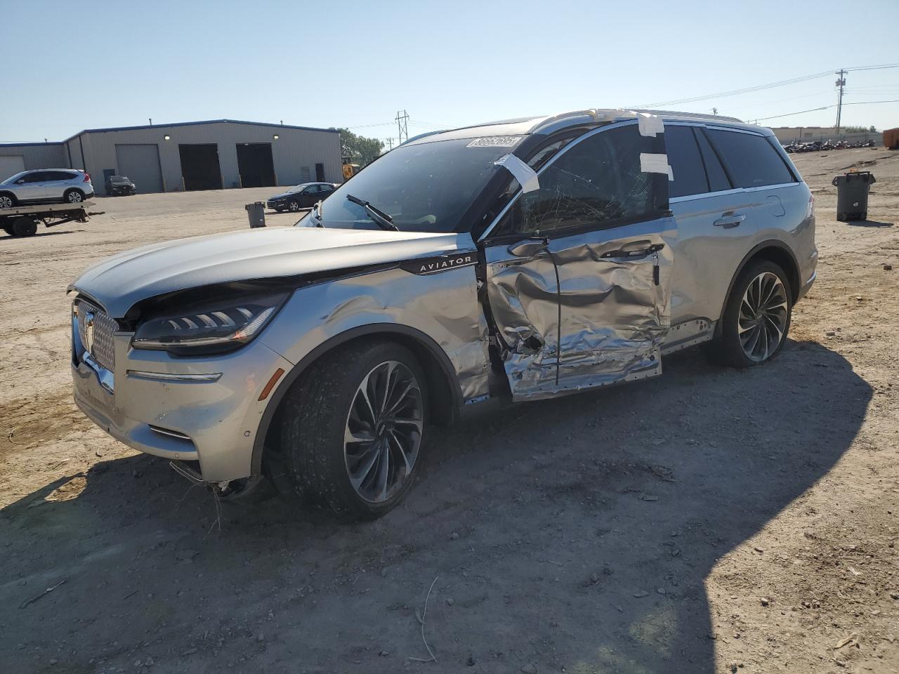 LINCOLN AVIATOR 2022. Lot# 86662695. VIN 5LM5J7XC4NGL18304. Photo 1