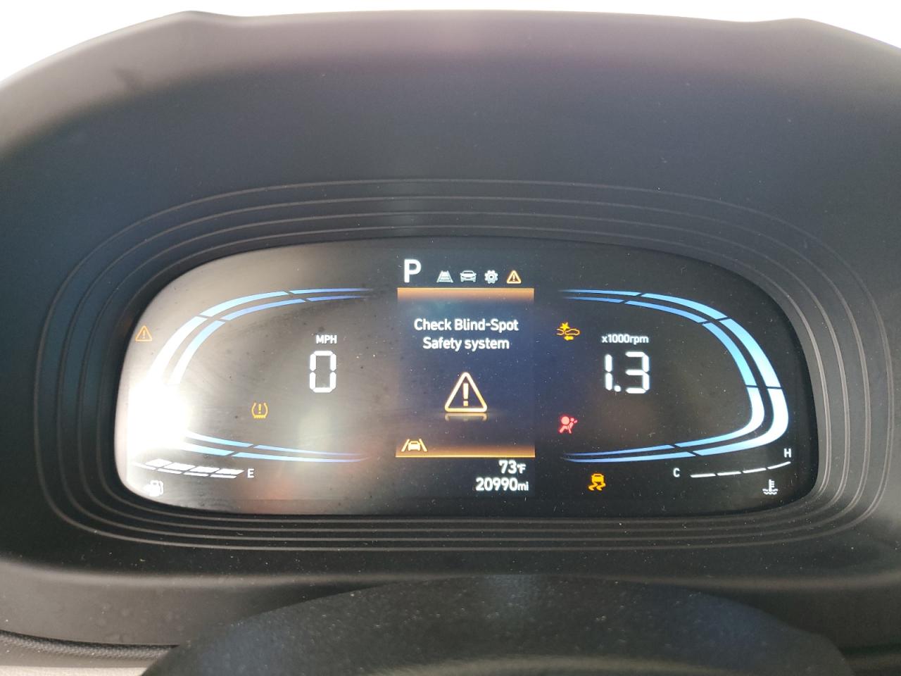 2025 Hyundai Venue Sel VIN: KMHRC8A31SU359595 Lot: 90055135