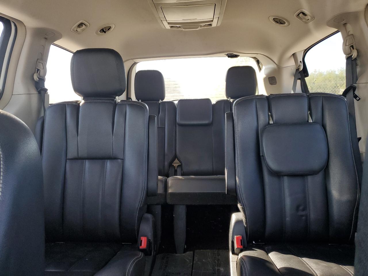 2013 Chrysler Town & Country Touring VIN: 2C4RC1BG0DR815356 Lot: 87015665