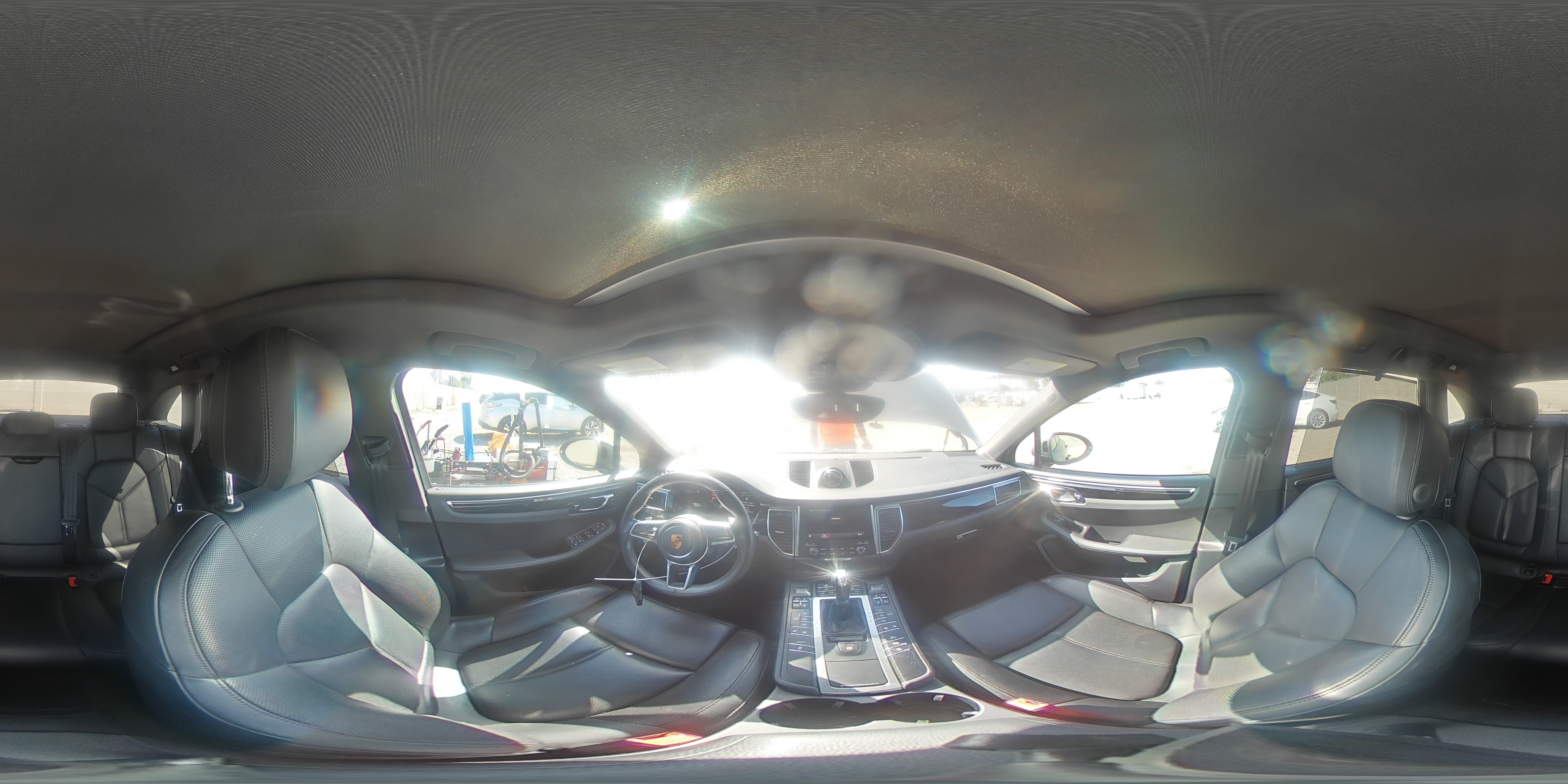 2018 Porsche Macan VIN: WP1AA2A55JLB21533 Lot: 85369405