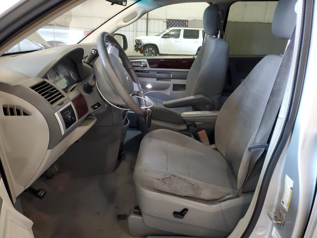 2010 Chrysler Town & Country Touring VIN: 2A4RR5D19AR428650 Lot: 82213555