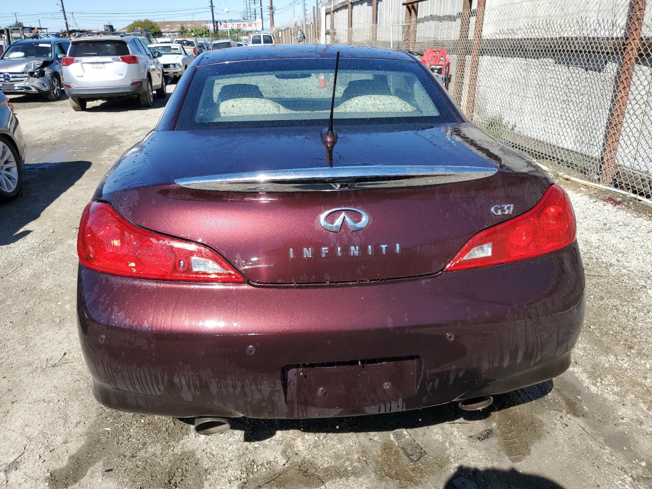 2010 Infiniti G37 Base VIN: JN1CV6FE8AM352907 Lot: 82565525