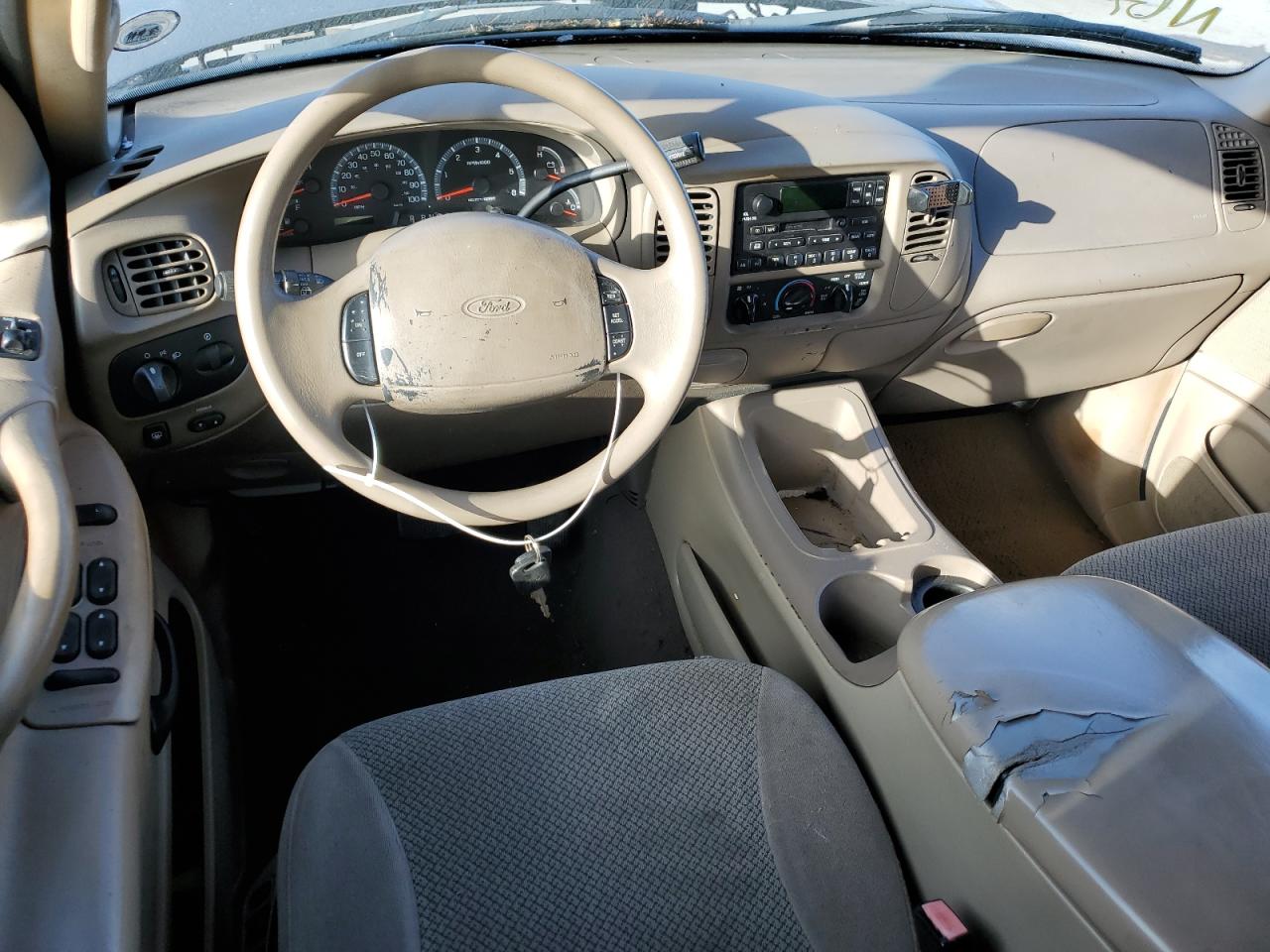 2002 Ford Expedition Xlt VIN: 1FMRU15W92LA43683 Lot: 85700215