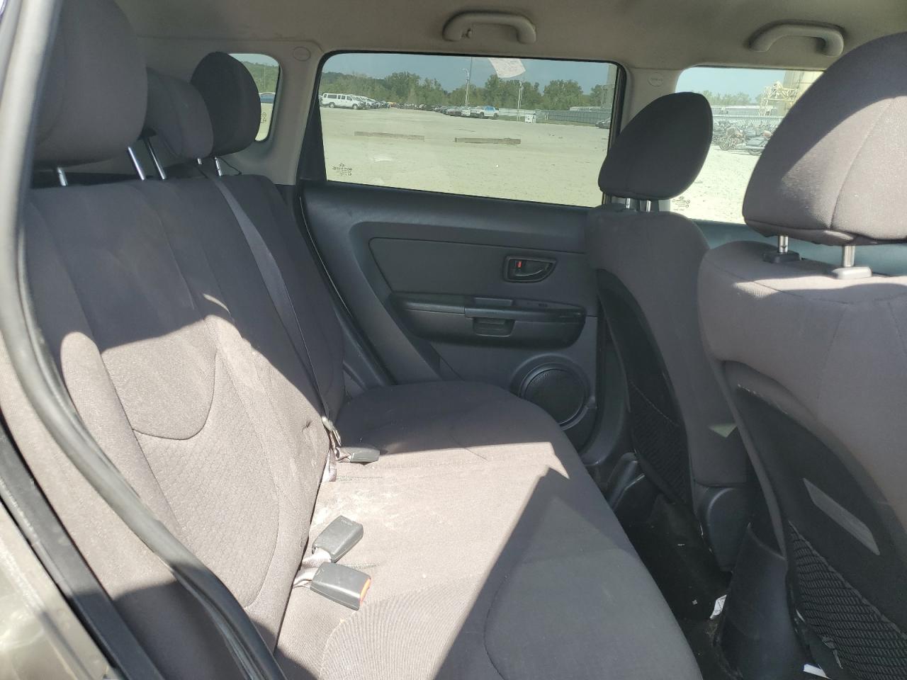 2013 Kia Soul VIN: KNDJT2A52D7630651 Lot: 82174975