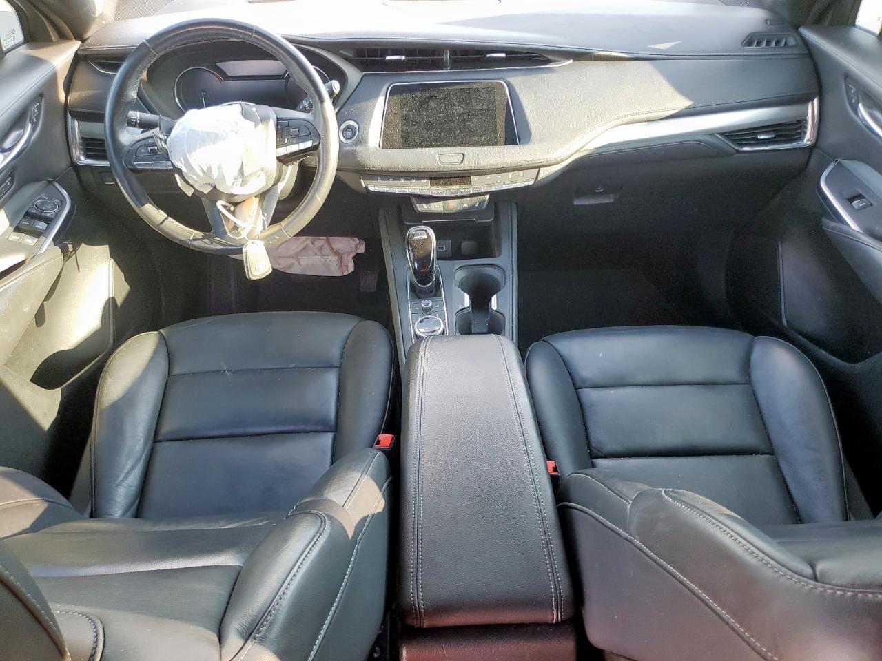 2023 Cadillac Xt4 Premium Luxury VIN: 1GYFZCR44PF101017 Lot: 85322995