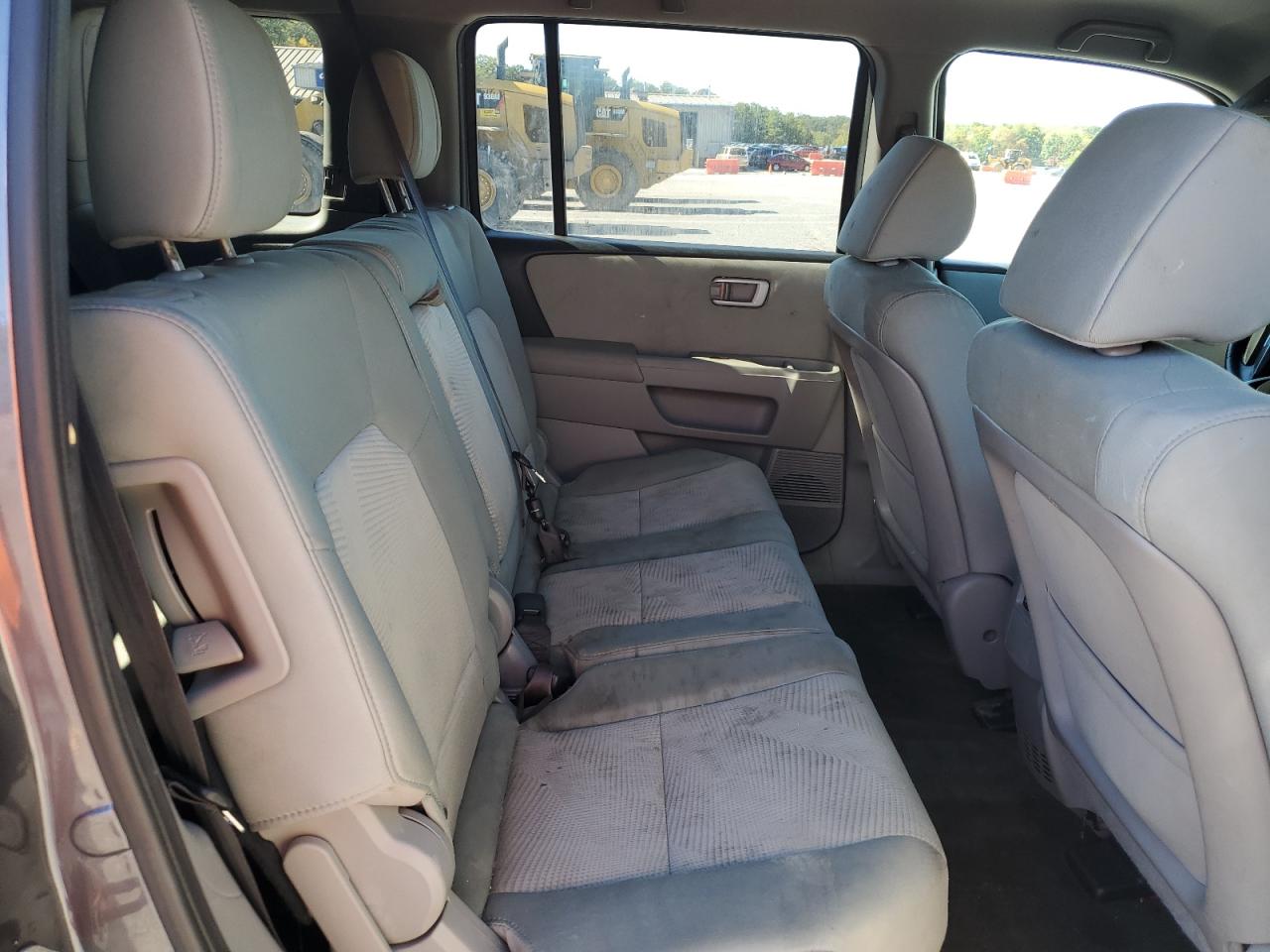 2015 Honda Pilot Lx VIN: 5FNYF4H2XFB044824 Lot: 85261175