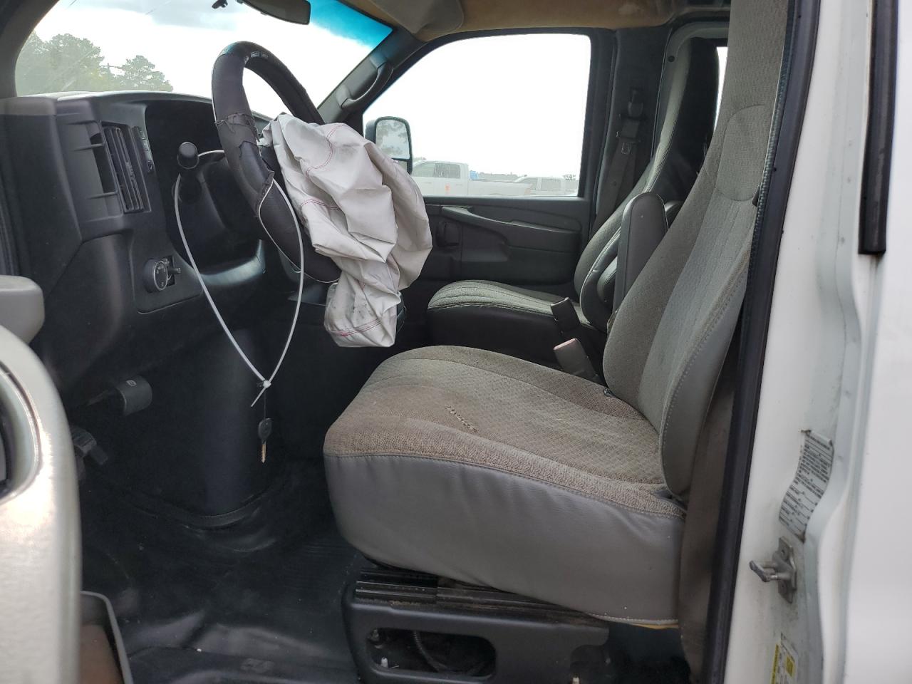 2011 Chevrolet Express G2500 VIN: 1GCWGGBA1B1130824 Lot: 84920635