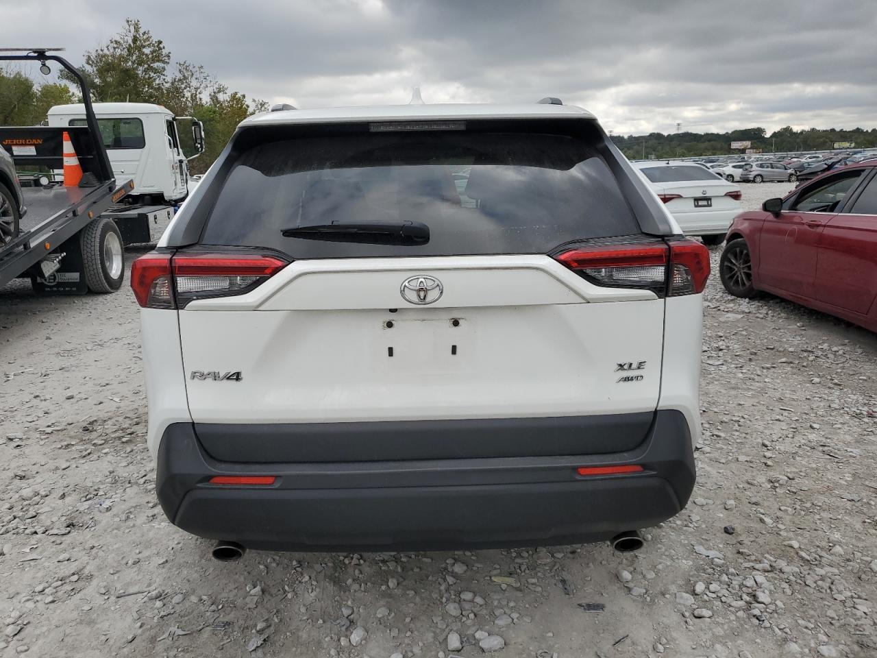 2019 Toyota Rav4 Xle VIN: JTMP1RFV0KD039492 Lot: 82231295