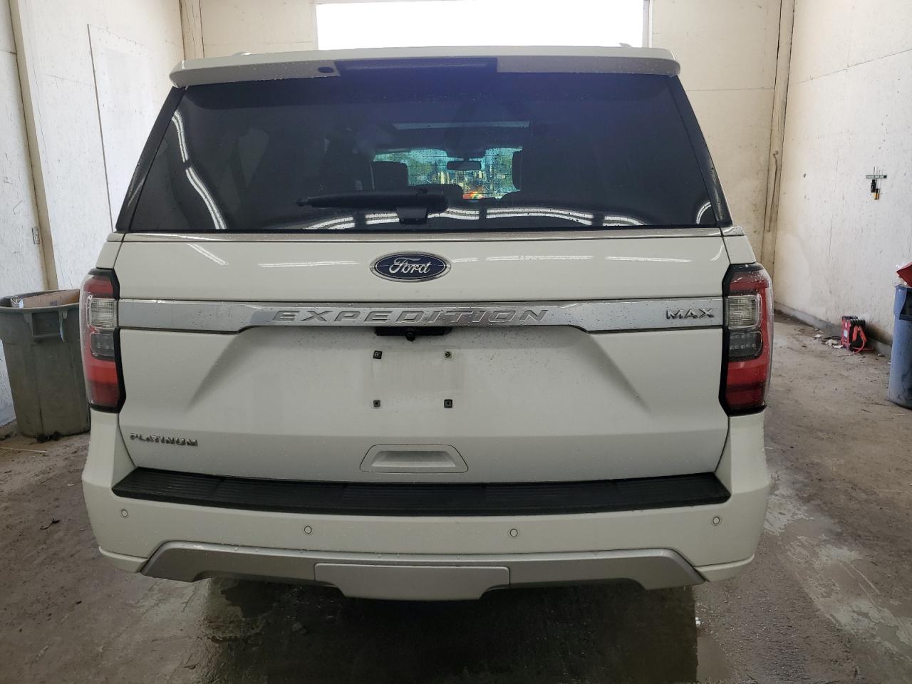 2020 Ford Expedition Max Platinum VIN: 1FMJK1MT4LEA05536 Lot: 85120925