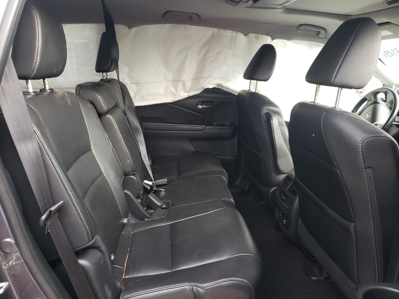 2017 Honda Pilot Touring VIN: 5FNYF5H92HB008289 Lot: 82416145