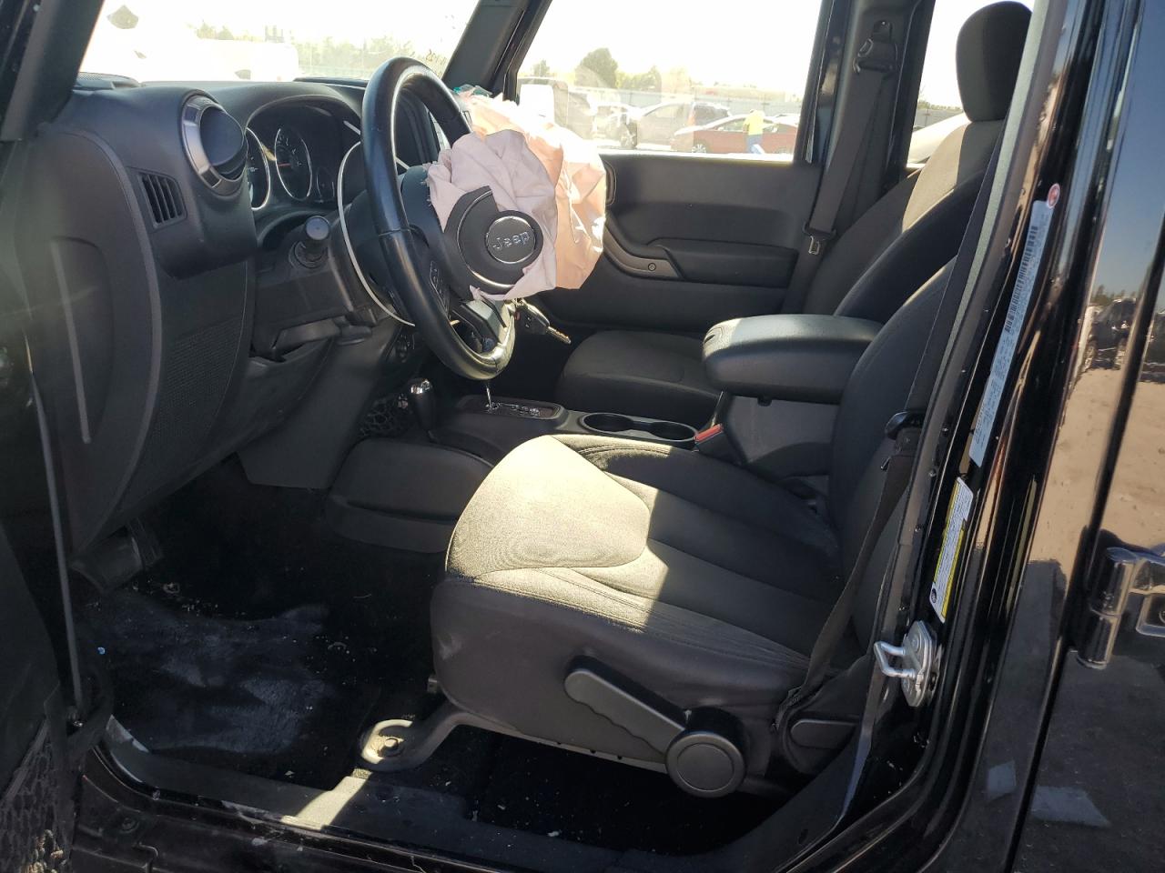 2018 Jeep Wrangler Unlimited Sport VIN: 1C4BJWDGXJL820411 Lot: 85913825