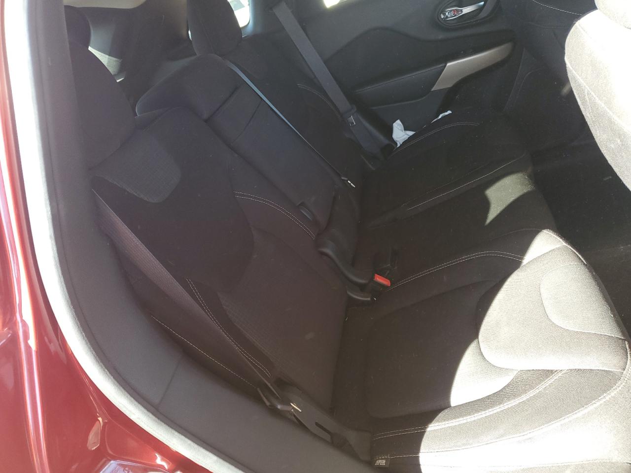 2017 Jeep Cherokee Latitude VIN: 1C4PJLCB7HW586635 Lot: 87436465