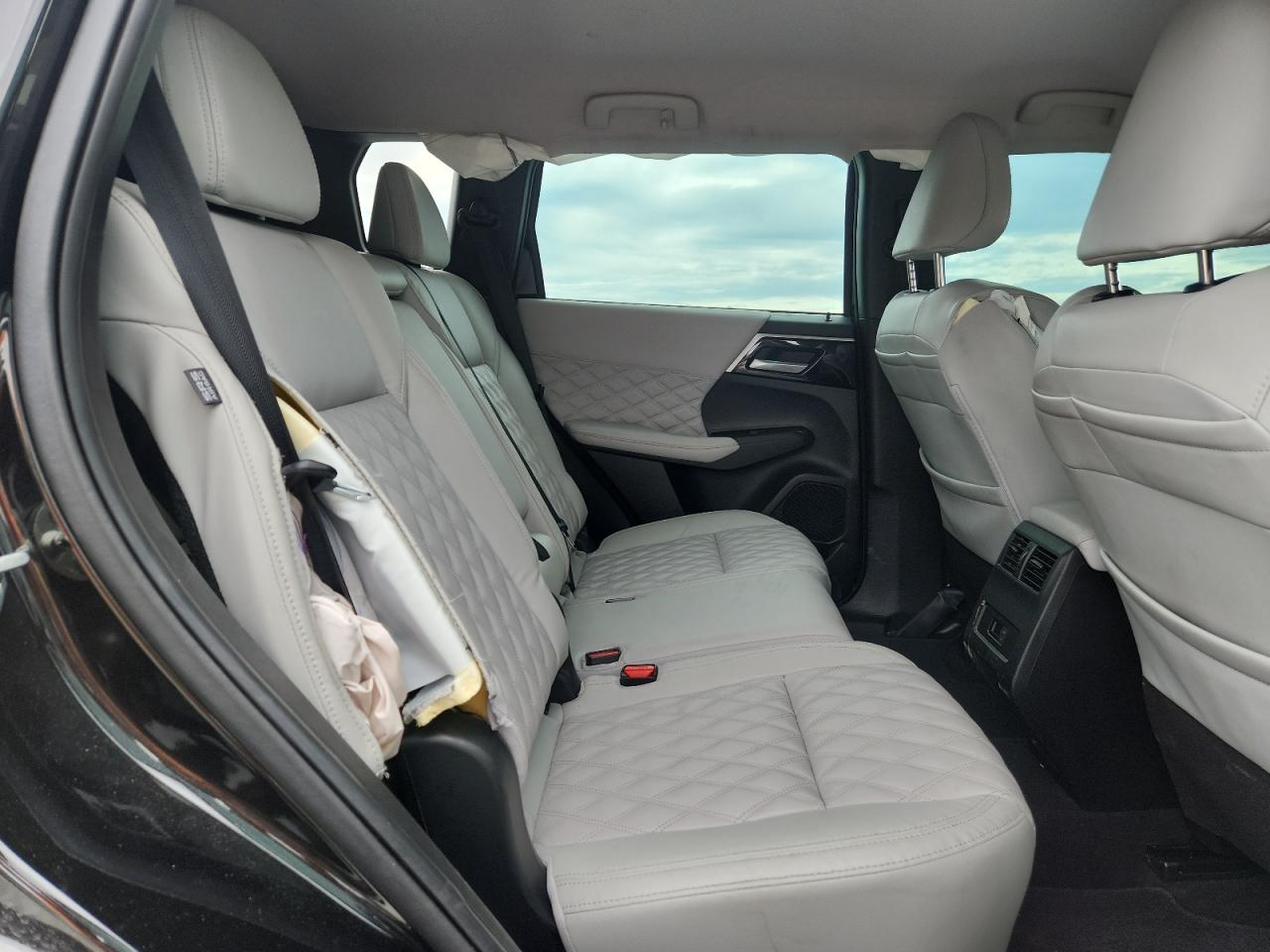 2022 Mitsubishi Outlander Sel VIN: JA4J3VA83NZ084101 Lot: 82289335