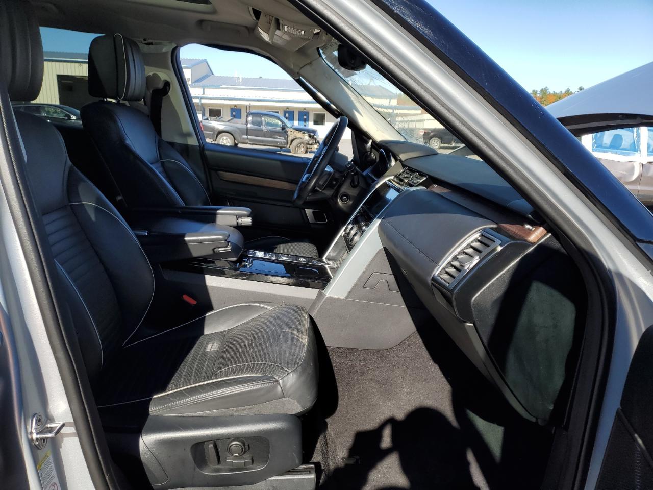 2017 Land Rover Discovery Hse Luxury VIN: SALRHBBK9HA025763 Lot: 89704345