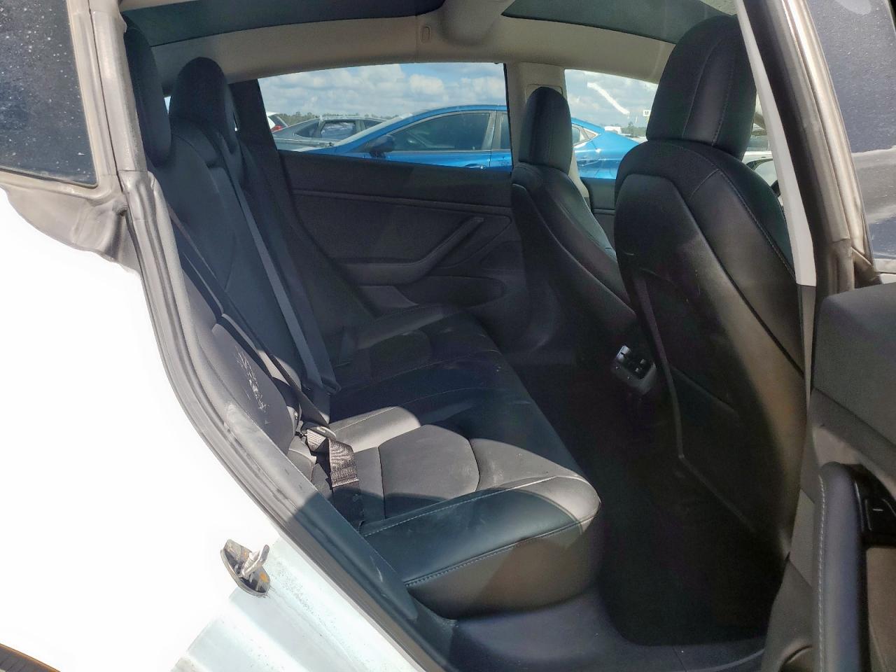 2018 Tesla Model 3 VIN: 5YJ3E1EA2JF161992 Lot: 85277075