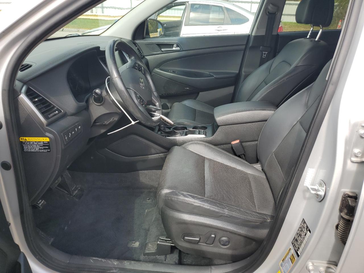 2017 Hyundai Tucson Limited VIN: KM8J3CA23HU361395 Lot: 82218215