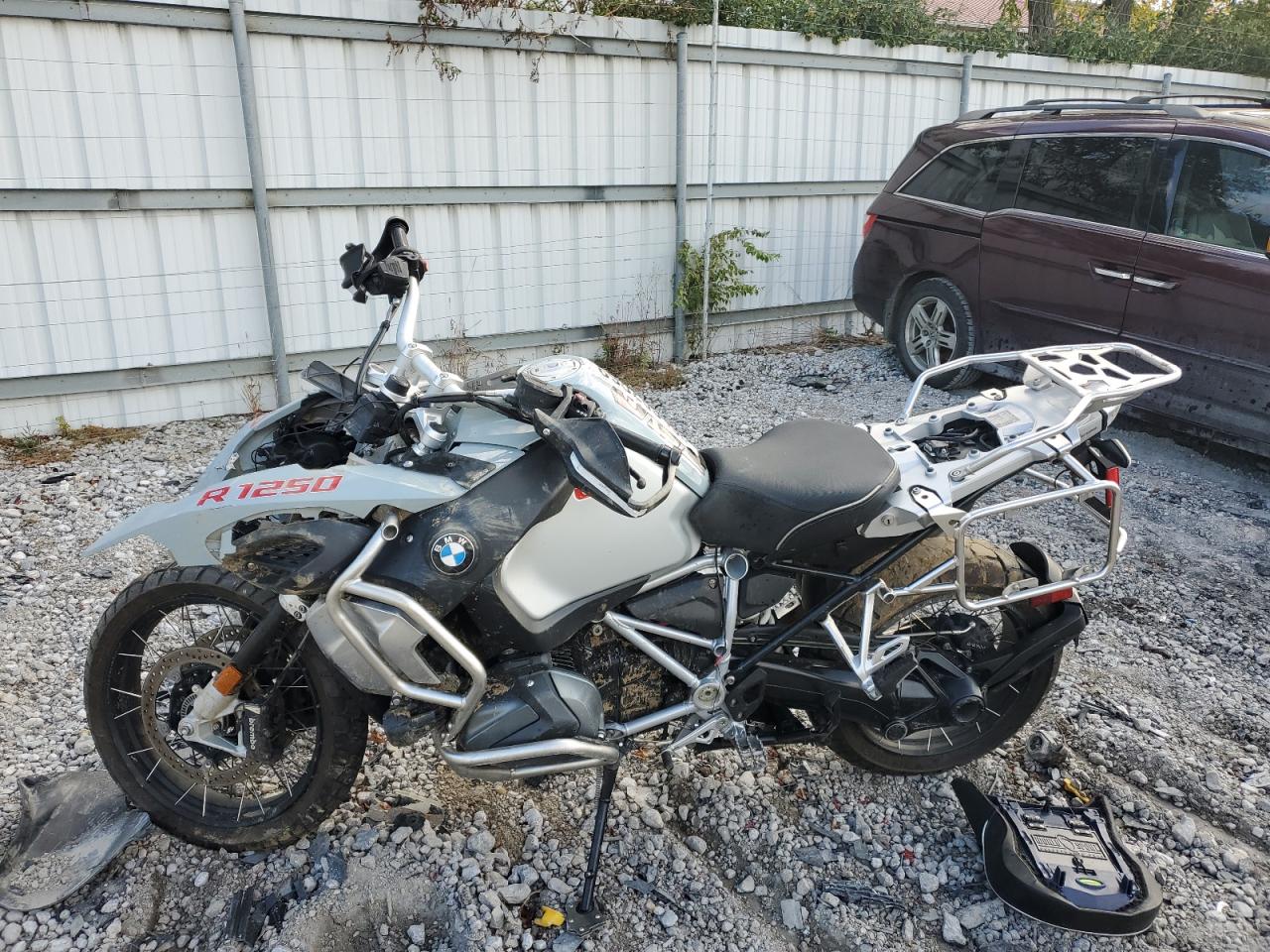 r 1250