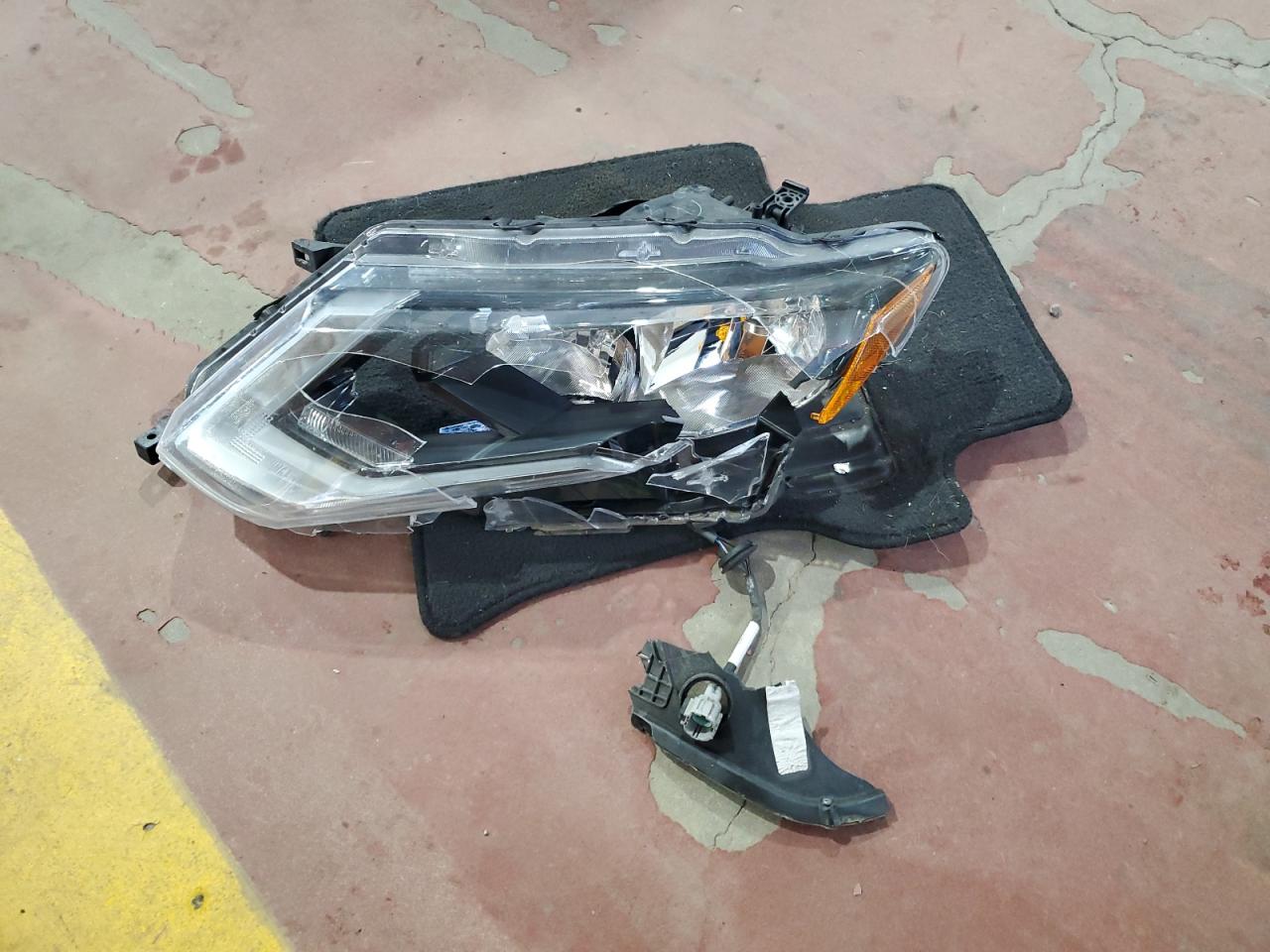 2017 Nissan Rogue Sv VIN: 5N1AT2MV8HC730323 Lot: 85170345