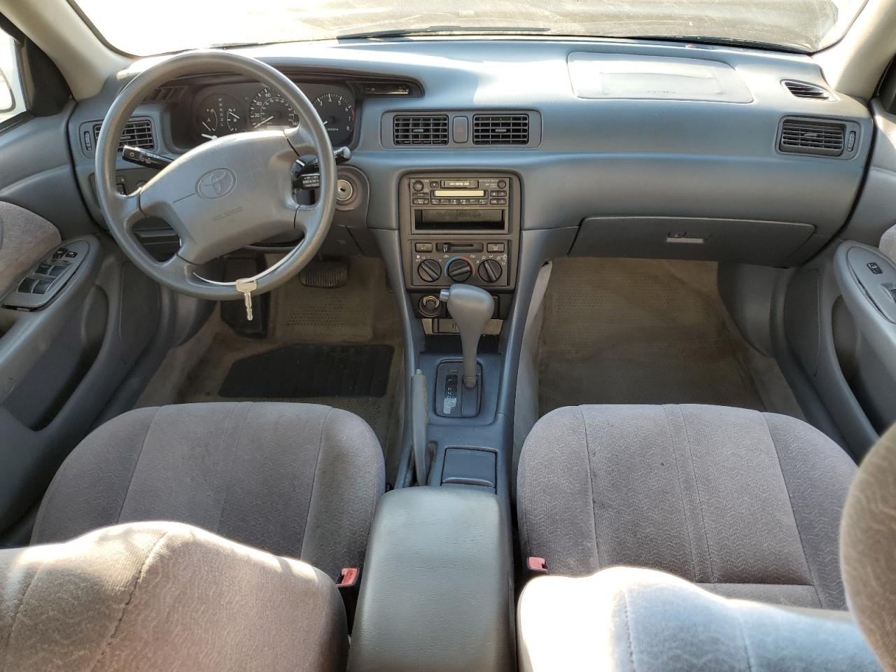 1999 Toyota Camry Ce VIN: 4T1BG22K4XU881380 Lot: 87276975