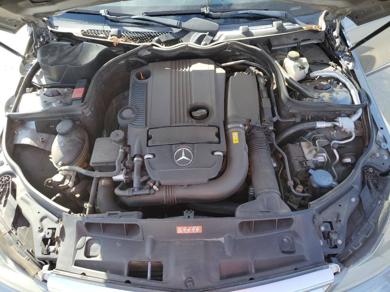 2012 Mercedes-Benz C 250 VIN: WDDGF4HB4CR203585 Lot: 85945845