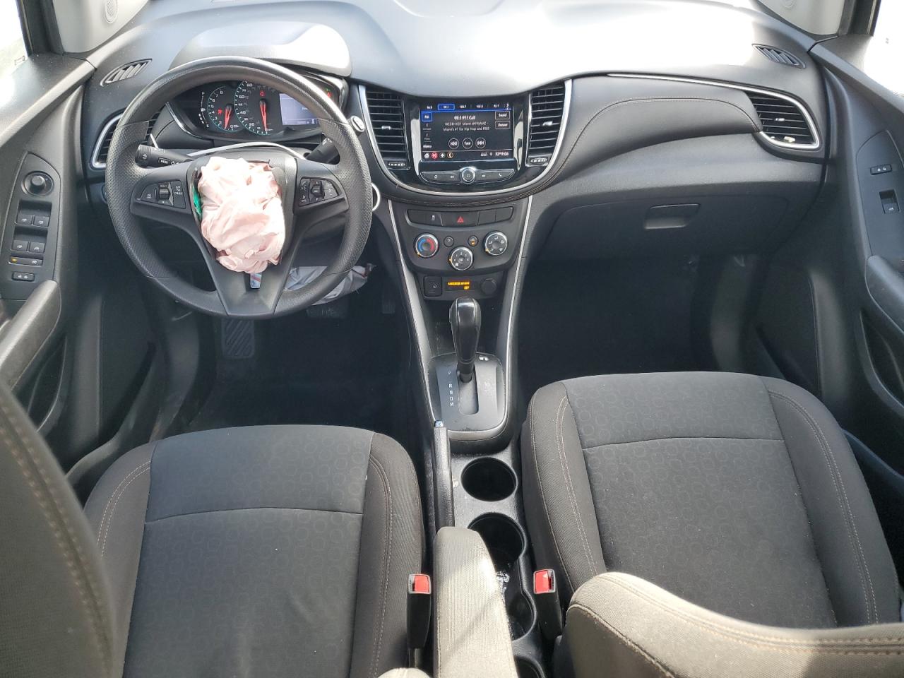 2020 Chevrolet Trax Ls VIN: KL7CJKSB7LB037900 Lot: 84383305