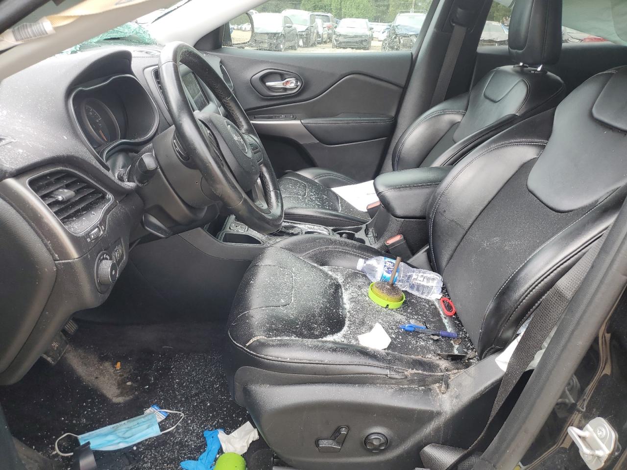 2019 Jeep Cherokee Latitude Plus VIN: 1C4PJLLB0KD176522 Lot: 85362265