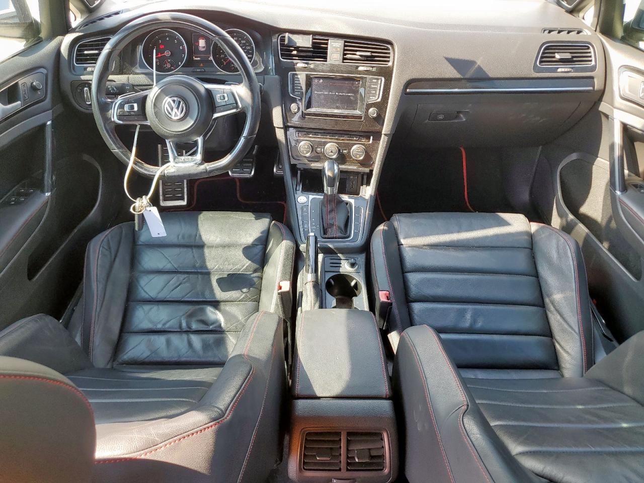 2015 Volkswagen Gti VIN: 3VW4T7AU8FM055334 Lot: 84834435