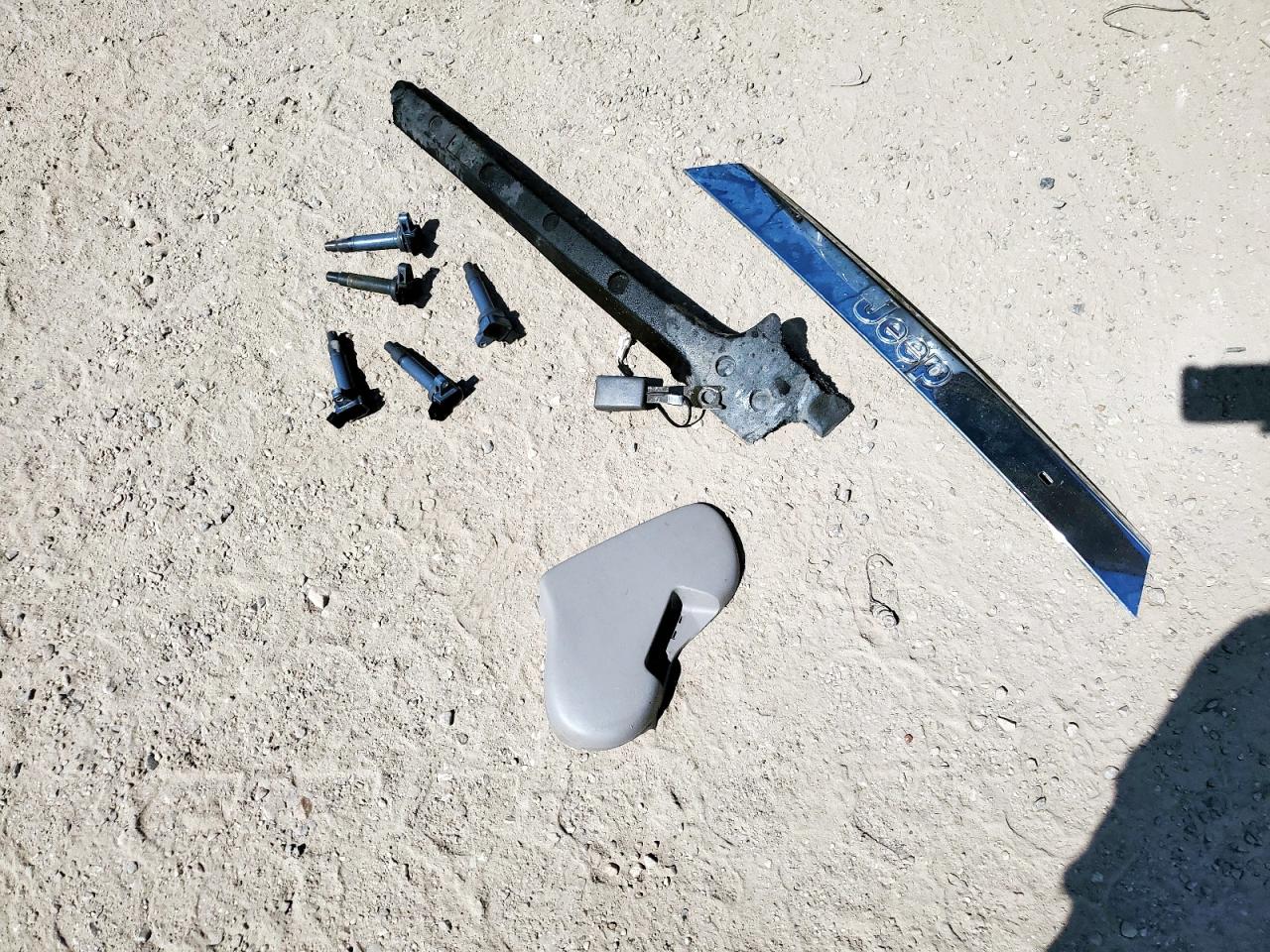 2003 Toyota Sequoia Sr5 VIN: 5TDZT34A73S204475 Lot: 82291925