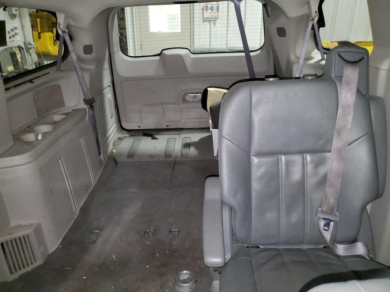 2008 Chrysler Town & Country Touring VIN: 2A8HR54P88R816932 Lot: 85640775