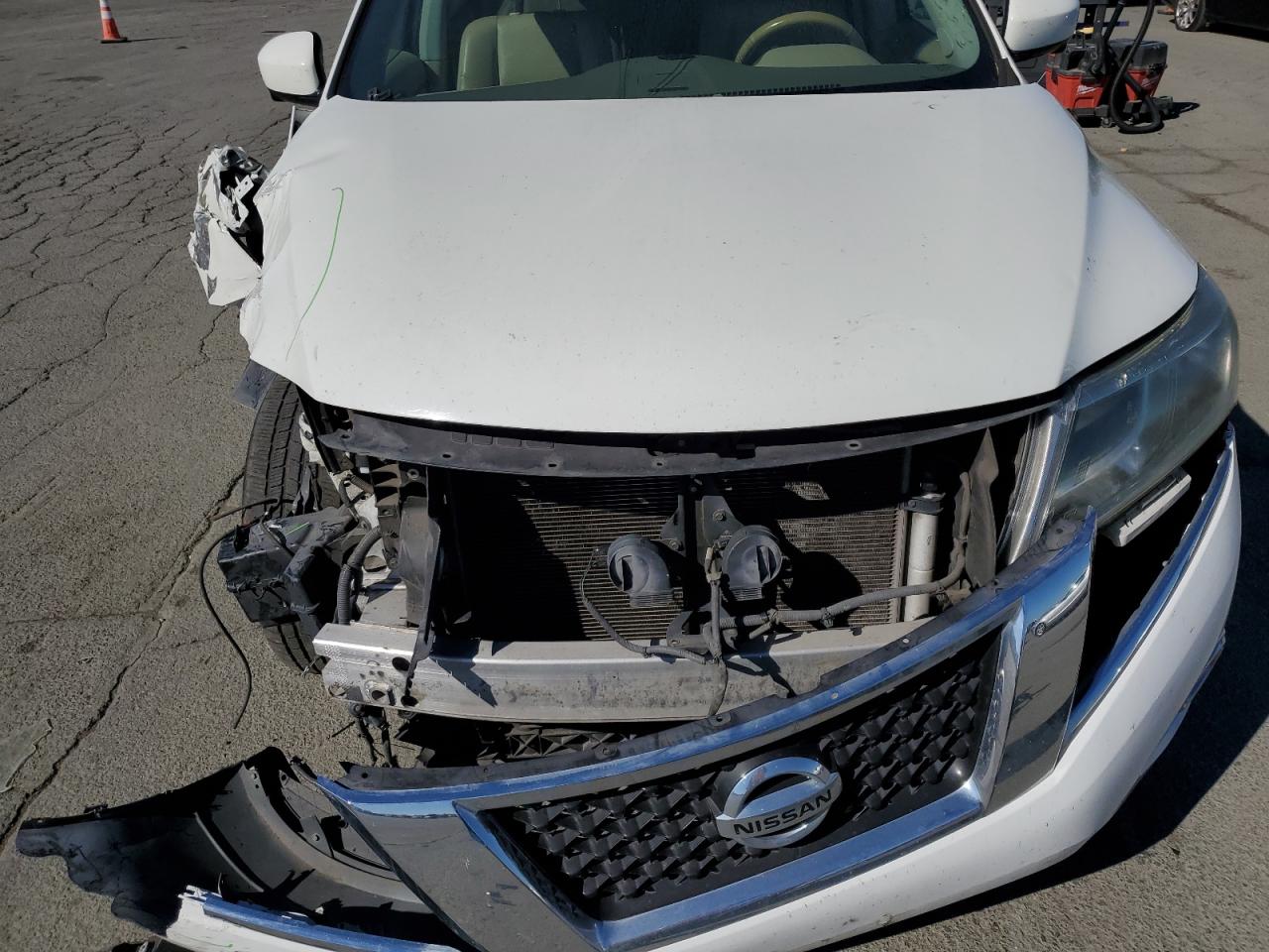 2015 Nissan Pathfinder S VIN: 5N1AR2MN6FC720563 Lot: 85748015