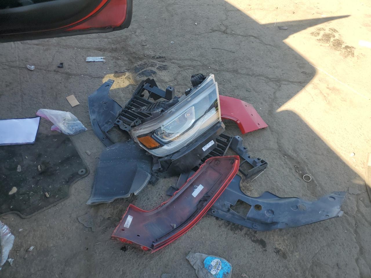 2019 Ram 1500 Laramie VIN: 1C6SRFJT8KN772771 Lot: 84539895