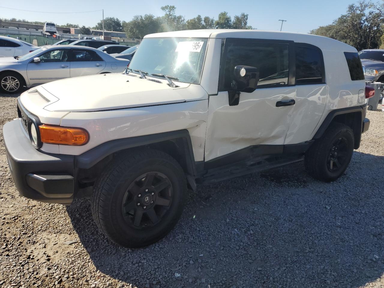 JTEBU4BF2EK178117 TOYOTA FJ CRUISER Photo 1