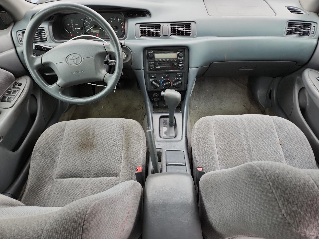 2000 Toyota Camry Ce VIN: 4T1BG22K6YU640776 Lot: 82269245