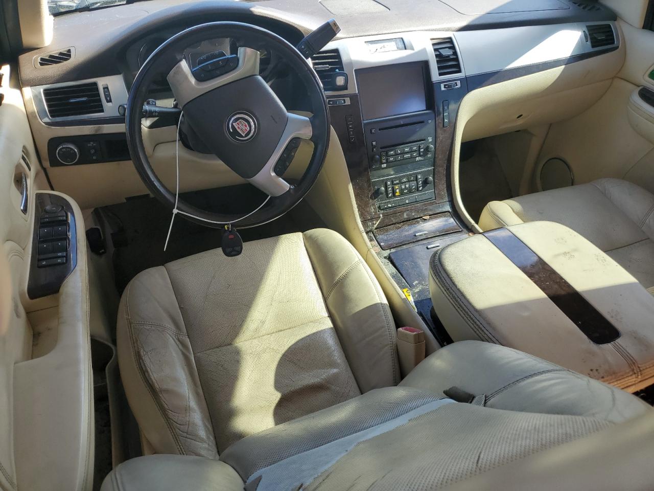 2008 Cadillac Escalade Luxury VIN: 1GYFK63868R185214 Lot: 90117775