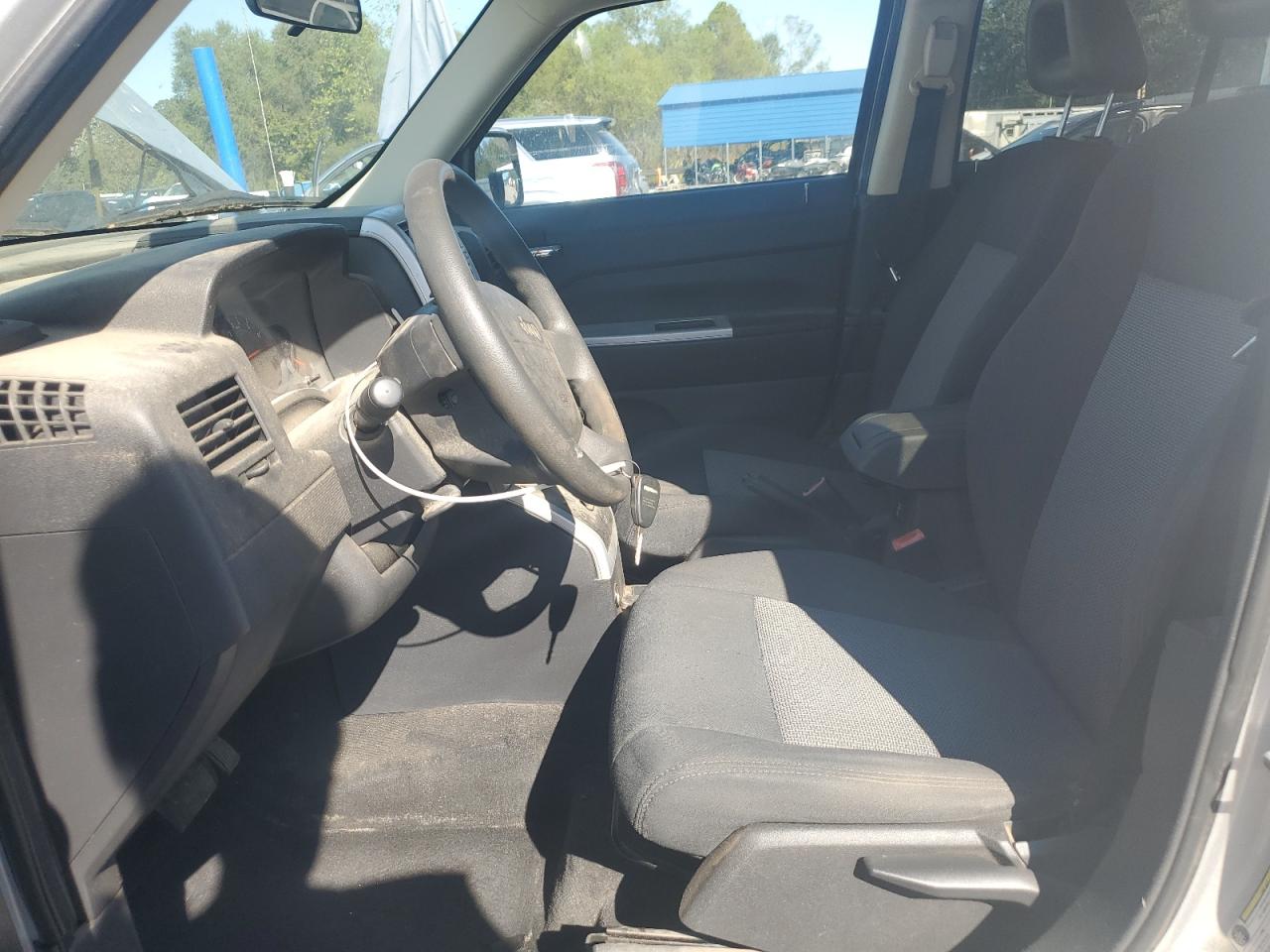 2008 Jeep Patriot Sport VIN: 1J8FF28WX8D566077 Lot: 85816475