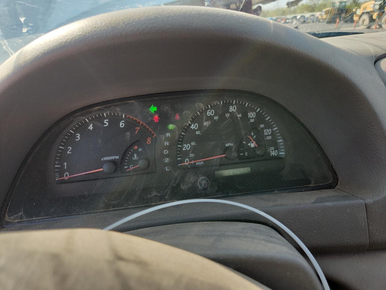 2003 Toyota Camry Le VIN: JTDBE32K930158108 Lot: 82230575