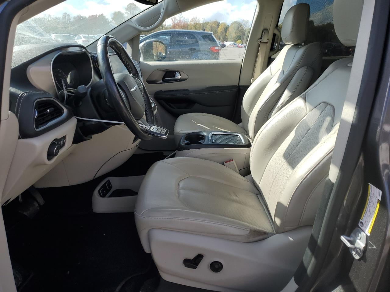 2021 Chrysler Pacifica Touring L VIN: 2C4RC1BG2MR500560 Lot: 86866675