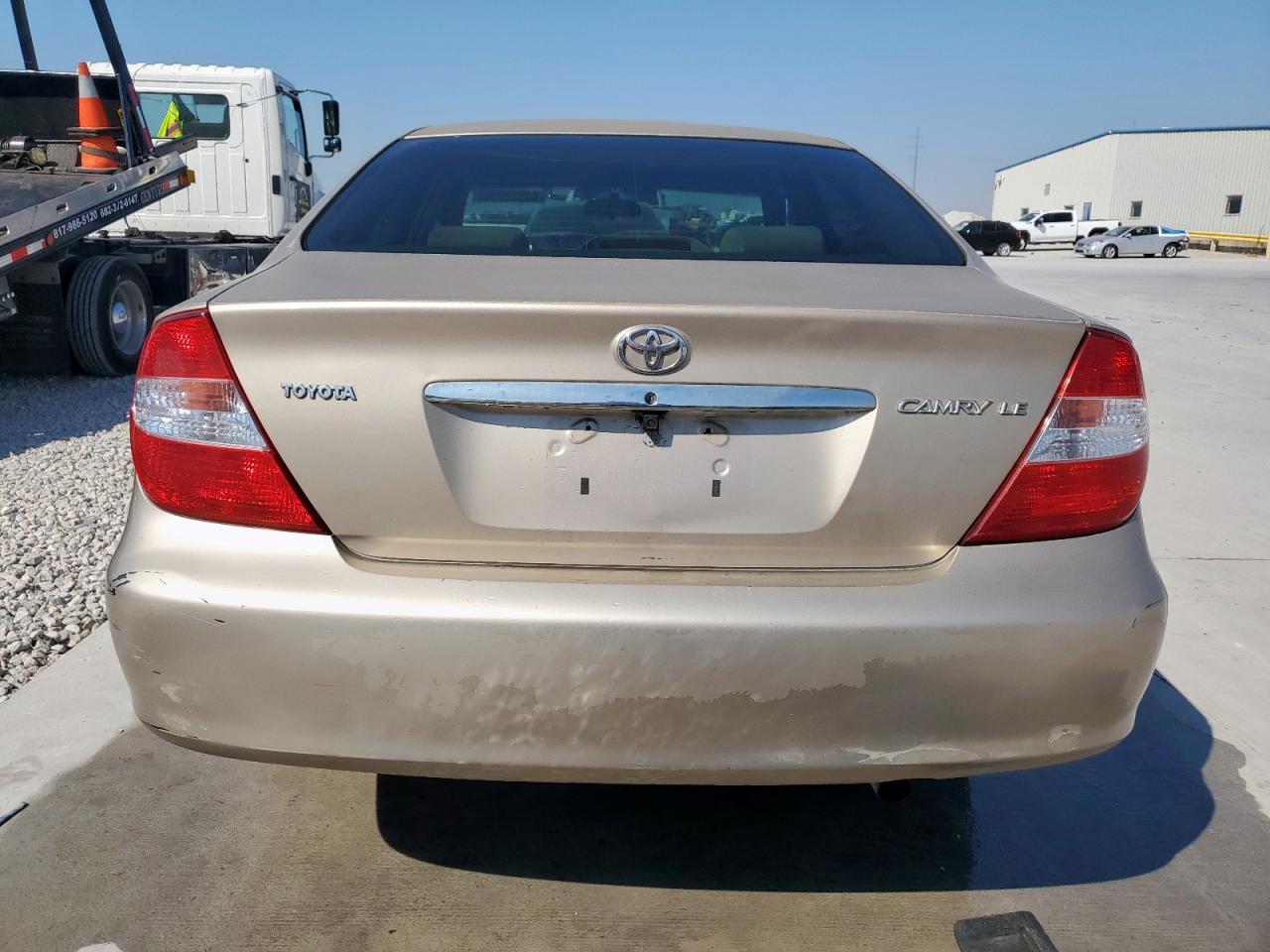 2003 Toyota Camry Le VIN: 4T1BE32K33U125786 Lot: 84923995