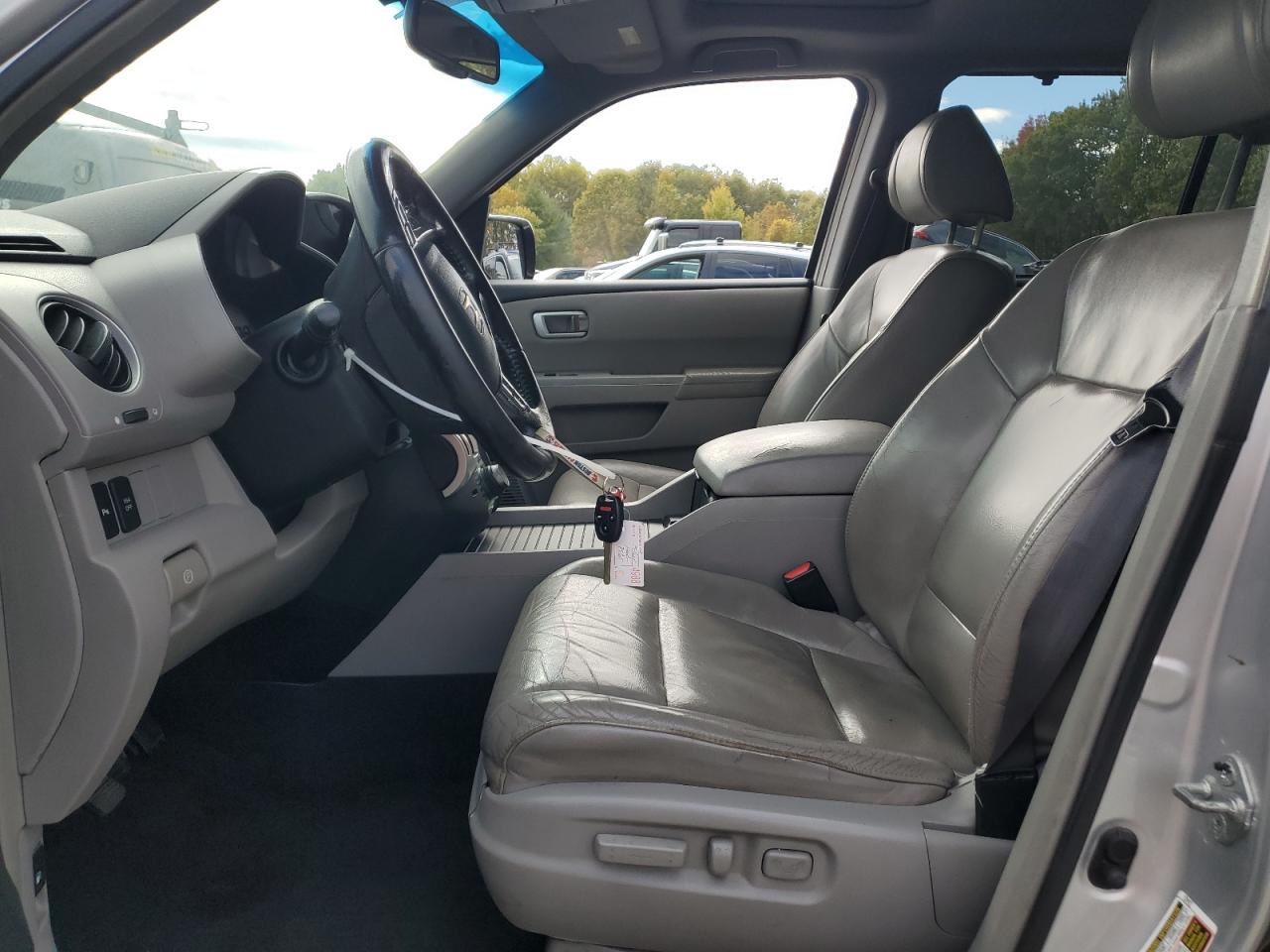 2009 Honda Pilot Touring VIN: 5FNYF48929B016937 Lot: 86481055