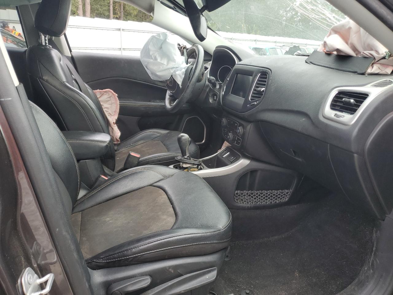 2019 Jeep Compass Latitude VIN: 3C4NJCBBXKT851280 Lot: 85740305