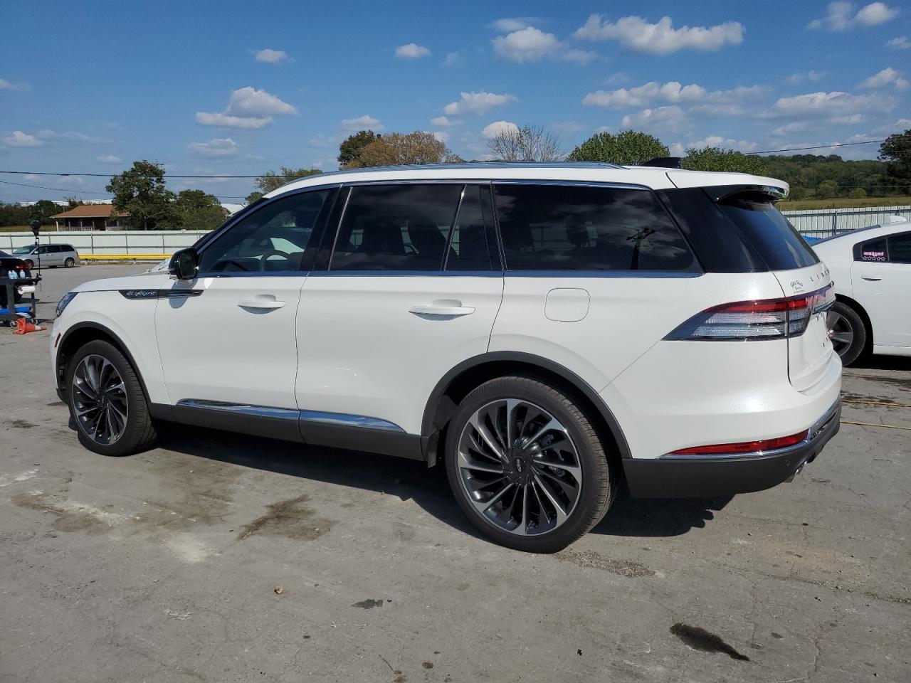 2025 Lincoln Aviator Reserve white null gas 5LM5J7XC0SGL03312 photo #3