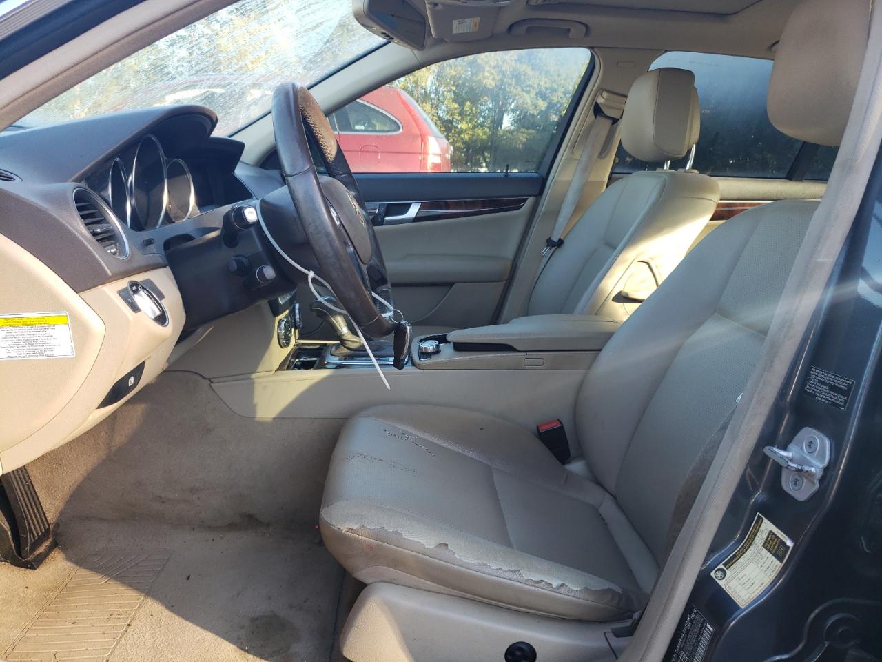 2013 Mercedes-Benz C 250 VIN: WDDGF4HB8DR285497 Lot: 89486085