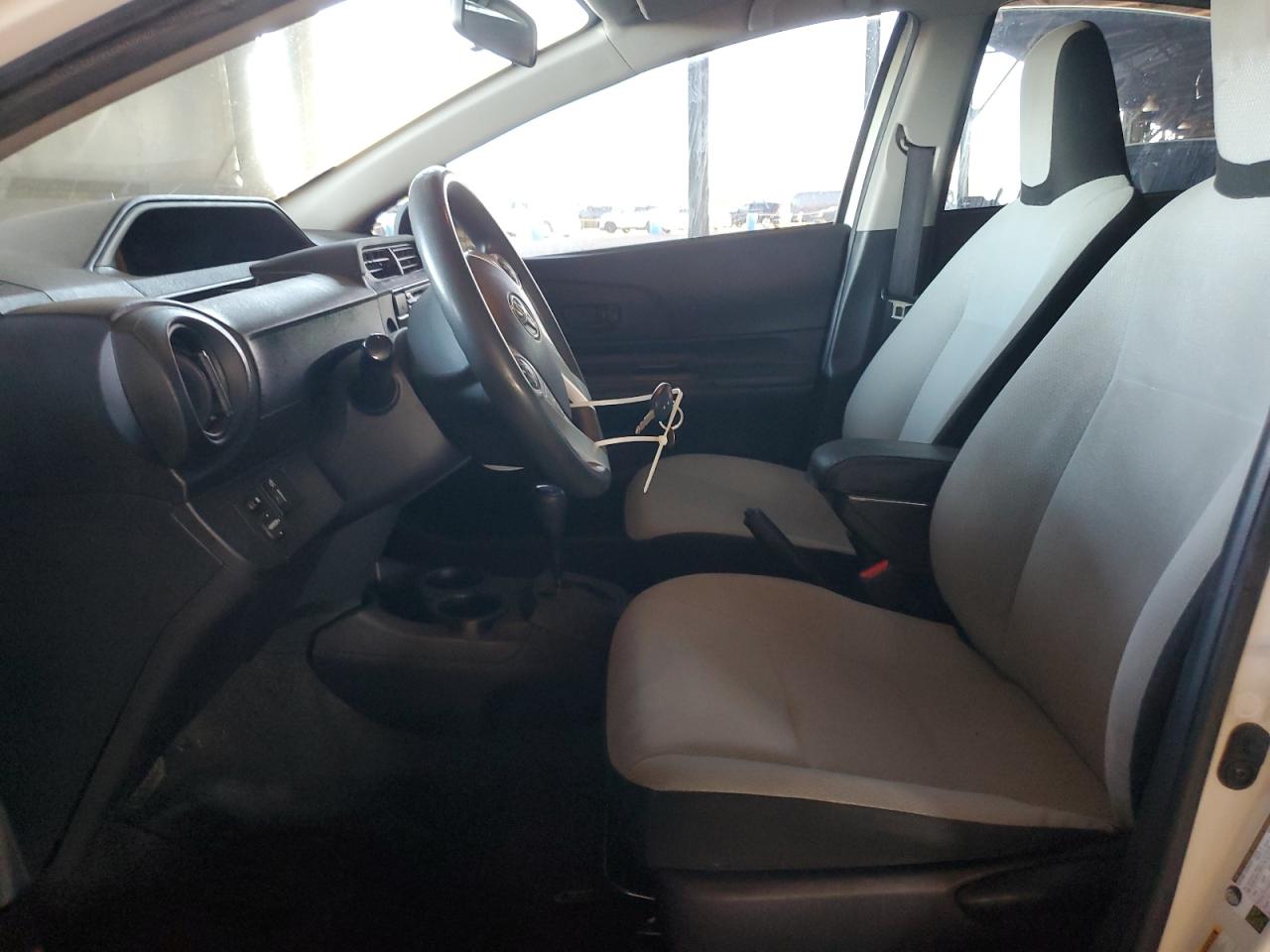 2016 Toyota Prius C VIN: JTDKDTB39G1115884 Lot: 85166115