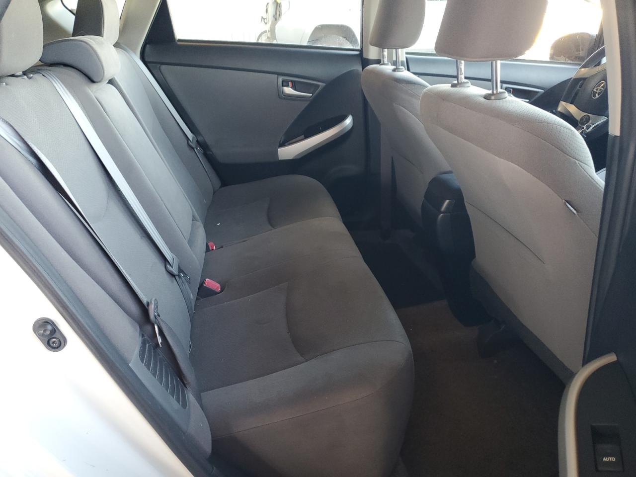 2015 Toyota Prius Plug-In VIN: JTDKN3DP1F3072870 Lot: 84988655