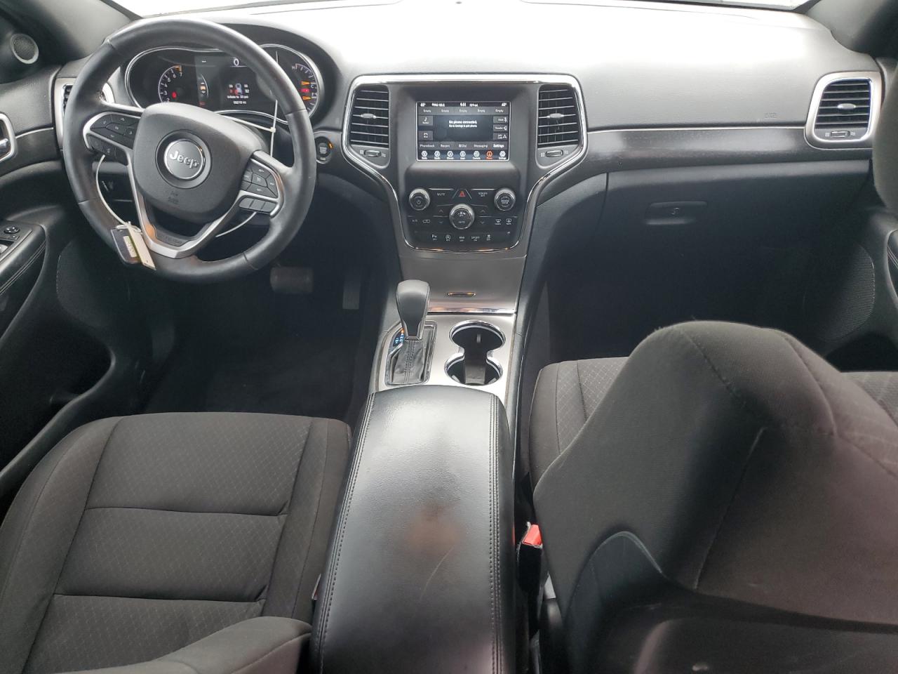 2018 Jeep Grand Cherokee Laredo VIN: 1C4RJFAG2JC310668 Lot: 85140455